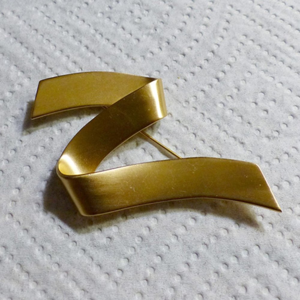 Vintage Gold Tone Free Form Monet Large Brooch